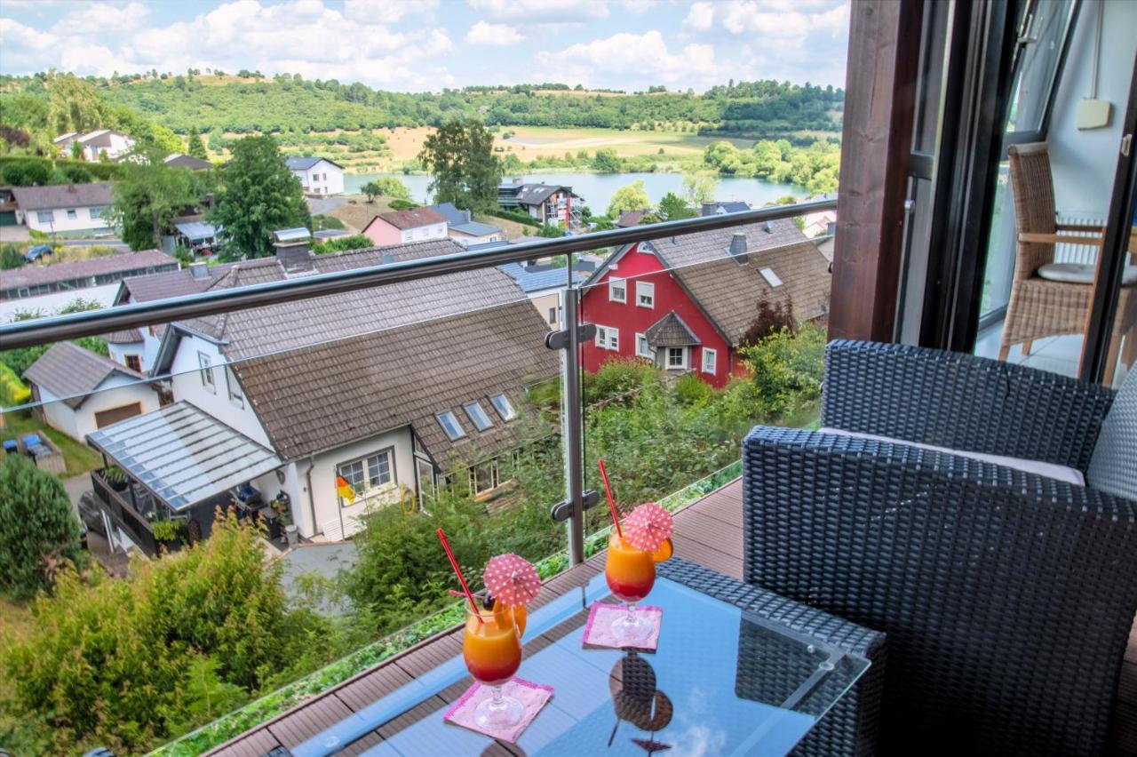 Ferienwohnung Seeblick Schalkenmehren Luaran gambar