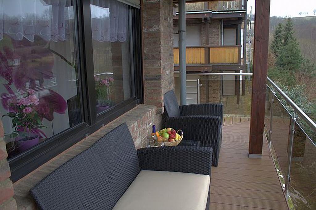Ferienwohnung Seeblick Schalkenmehren Bilik gambar