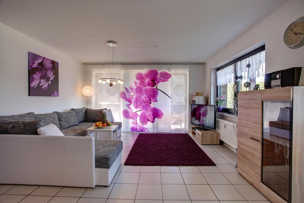 Ferienwohnung Seeblick Schalkenmehren Bilik gambar